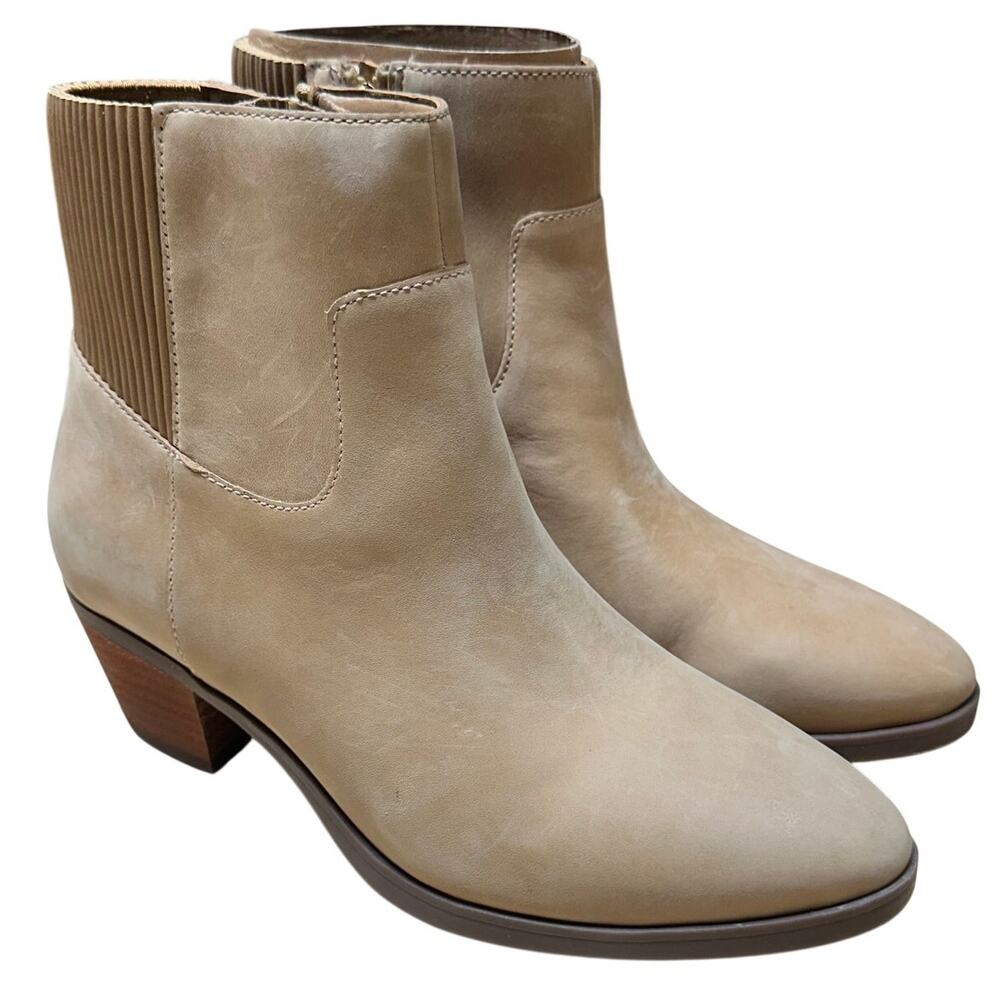 Vionic I2042 Shantelle Side Zip Waterproof Wheat Women's Size 5 New in Box